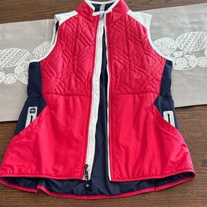 Peter Millar Navy, Red and White Quilted Vest Detail. Inside zipped pocket.